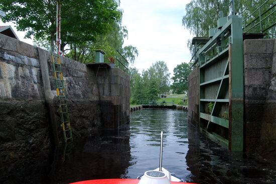 Durchfahrt von der ersten in die zweite Kammer