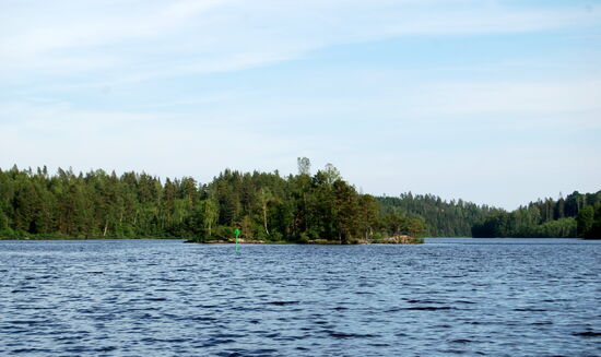Insel im Ausläufer Sundet des Råpvarp