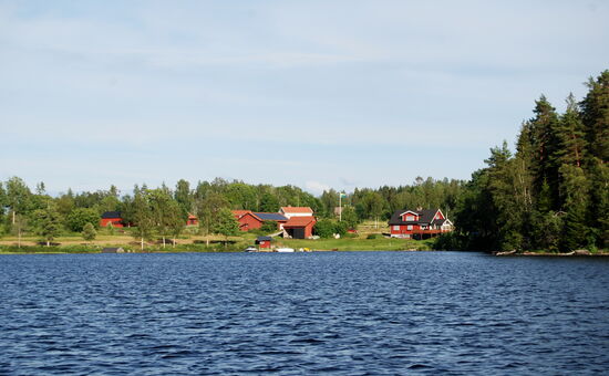 Siedlung am Ufer Lelång