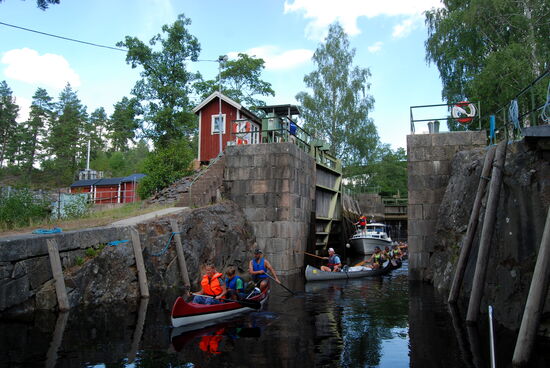 weitere Kanadier und Boote kamen uns entgegen