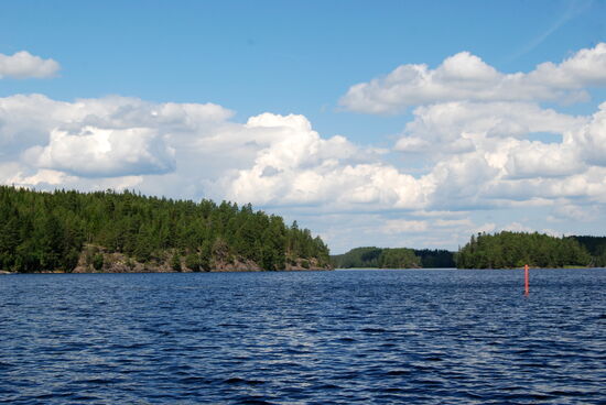 weiter zwischen Inseln und Halbinseln