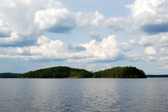 wir umrundeten die Trollön