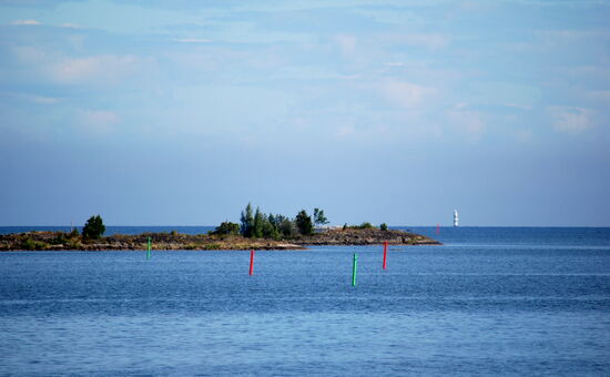 Blick Richtung Norden mit dem Leuchtturm Pålgrunden