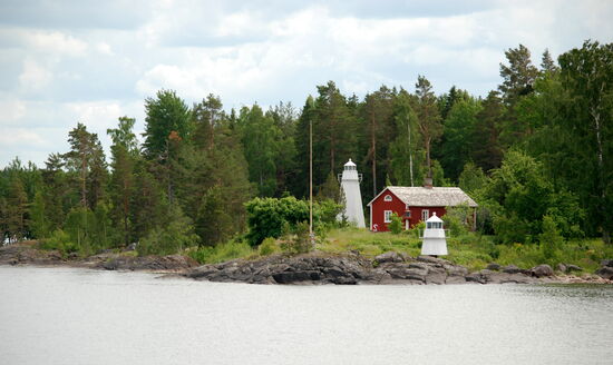 Unter- und Oberfeuer Harnäsudde, Anfahrt auf Sjötorp