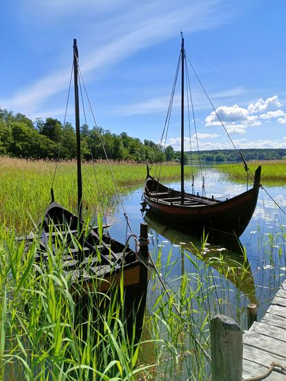 mit den typischen Booten