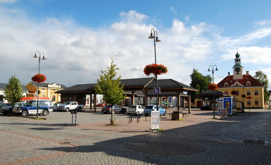 und erreichten wieder den Marktplatz