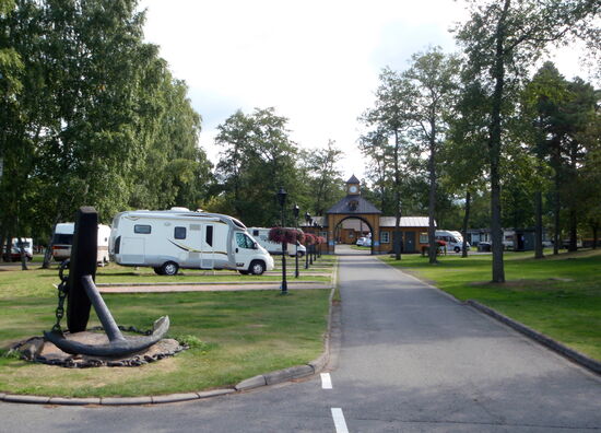 Ausfahrt vom Campingplats Raumo