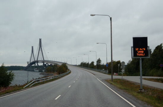 es war sehr windig, so ließen wir den Wowa auf dem Parkplatz stehen
