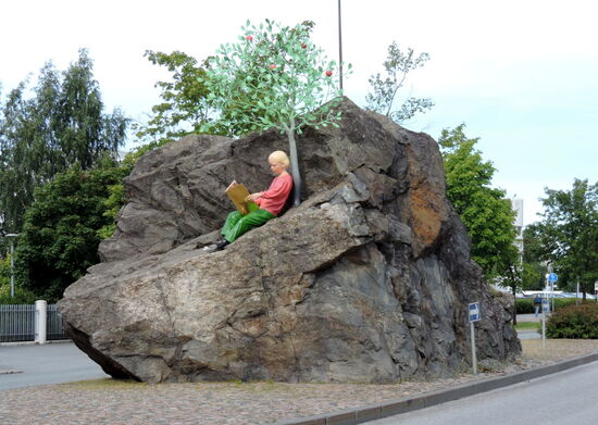 Denkmal für Johan Vilhelm Snellman, finnischer Philosoph, Journalist und Staatsmann, in Stockholm geboren 1806 und 1813 nach Karleby gezogen