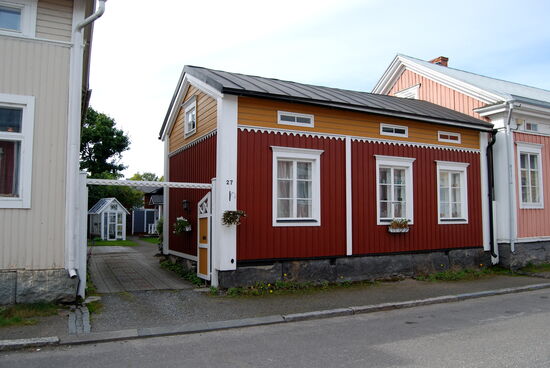 Västra Kyrkogatan 27