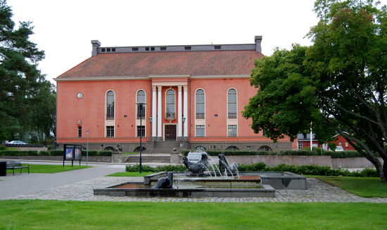 Katharinenmarkt mit dem Theater