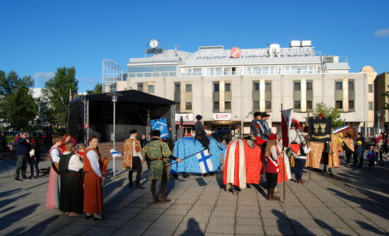 Aufstellung der Teilnehmer des Mittelalterumzugs