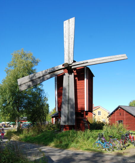 Windmühle am Heimatmuseum