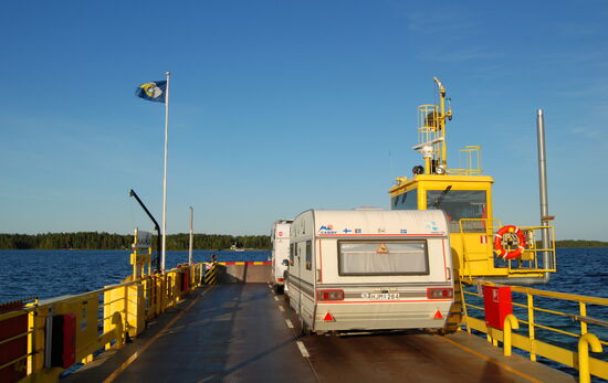 neben uns war nur noch ein Wohnmobil an Bord