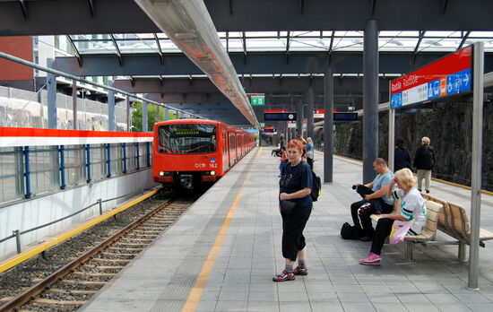 an der Station Rastila stiegen wir ein