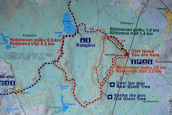 im Informationszentrum waren viele Informationstafeln, wir wollten die 6,5 km-Wanderung gehen