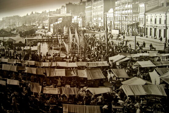 so sah es hier früher aus, hinten in der Mitte Saluhallen