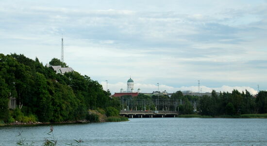 Blick über den Tölöviken zur Domkirche