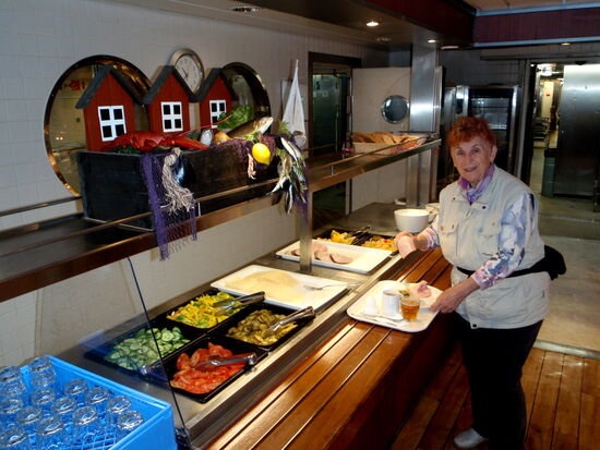 dann stürzten wir uns auf das Frühstücksbuffé