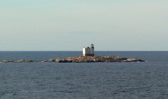 Leuchtturm Tjärven, die Einfahrt zu den Stockholmer Schären