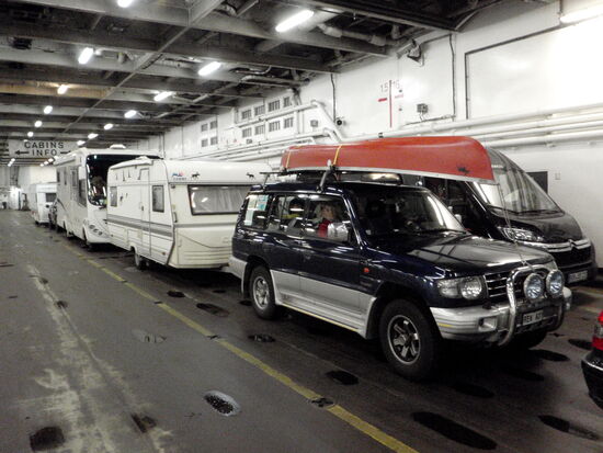 startklar, die Fähre zu verlassen