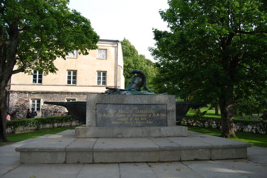 Augustin Ehrensvärds Grab, Sveaborgs Erbauer