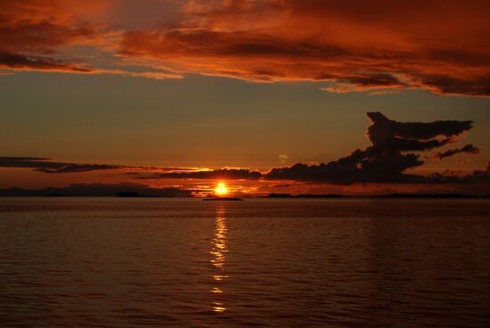 mit einem schönen Sonnenuntergang