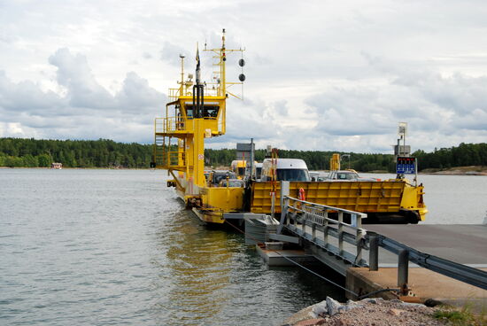 auf dieser Seite sieht man, daß es eine Linfärja ist