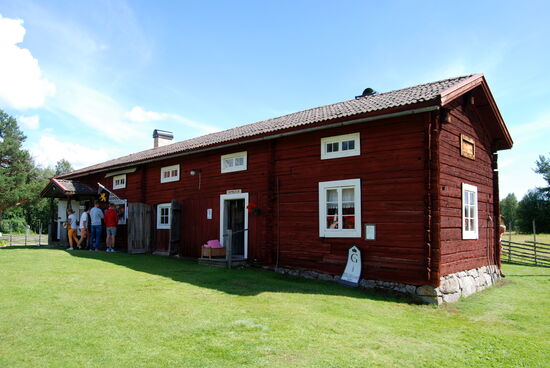 Rast machten mit våfflor, sylt och grädde - Waffeln, Marmelade und Schlagsahne