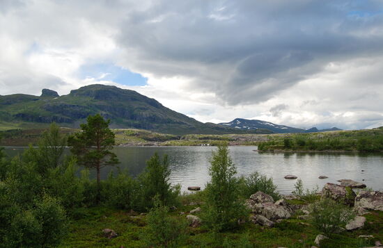 Blick hinüber zum Wasserfall