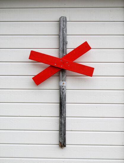 die teilweise verziert waren, wie mit einer verkleinerten Skoterledmarkierung