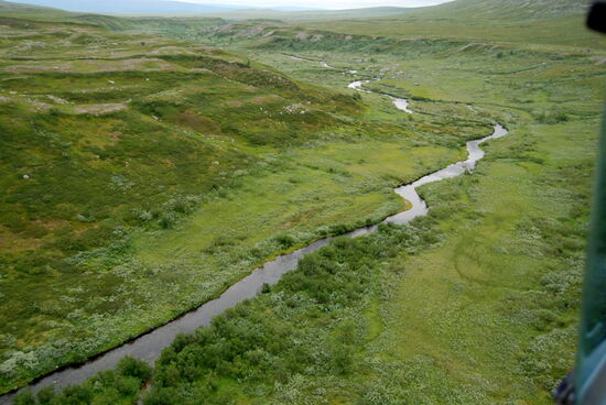 wir flogen durch flache Täler
