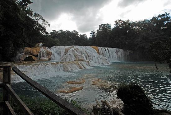 Agua Azul - erste Fallstufe