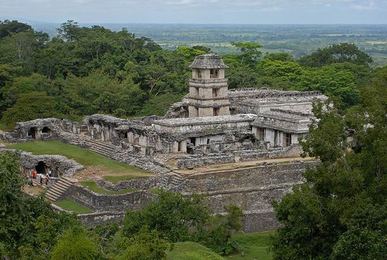 Palenque - Palast mit Sternwarte
