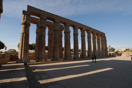 Säulenhof - Luxortempel