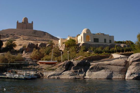 Mausoleum und Villa Aga Kahns