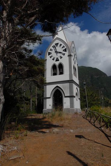 Die Kirche oberhalb Vicentes