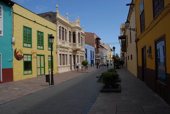 Einkaufsstraße