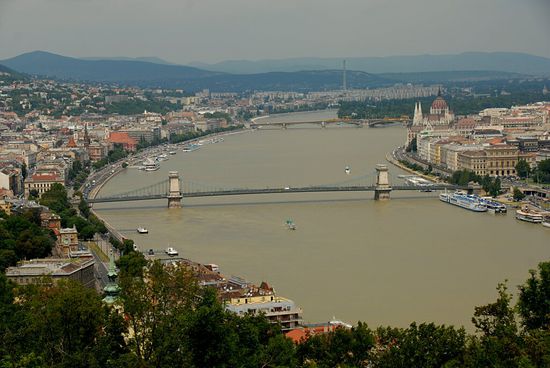 Blick von der Zitadelle (Kettenbrücke)