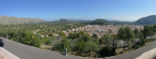 Blick von oben auf Pollenca