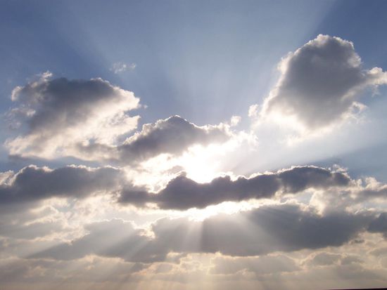 Schönes Wetter zum Bootsfahren 