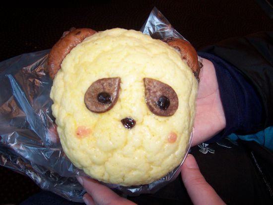 Ein süßes Pandabrötchen (Banane und Schokolade)