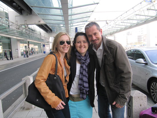 Abschied von Katja und Alex am Flughafen.