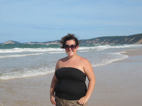 Im Hintergrund die Coloured Sands.