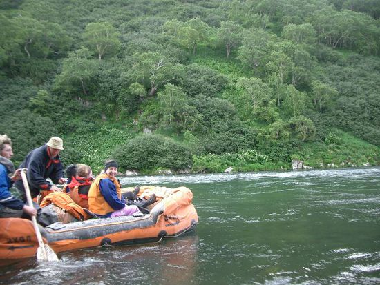 Auf dem schnellfliessenden Flusse