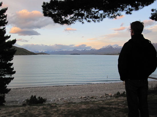 Lake Tekapo in der Abenddämmerung