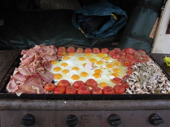 Zumindest kulinarisch wurden wir verwöhnt: Frühstück in unserem Camp 