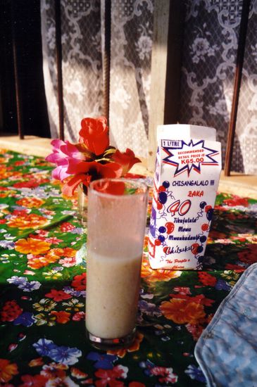 Ein malawisches Bier, Chibuku genannt, auf der Literpackung steht "International Beer"