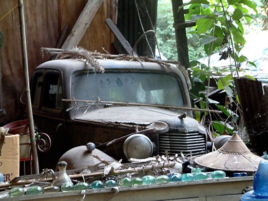 Schon ein bisschen rostig: Ein alter Vauxhall.