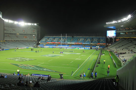 Leider war das Stadion heute für die paar Fans echt zu groß...